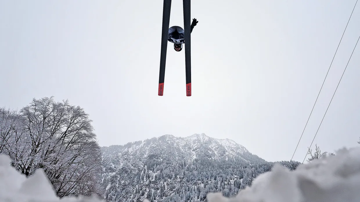 Eine Frage der Balance: Andreas Wellinger in der Luft