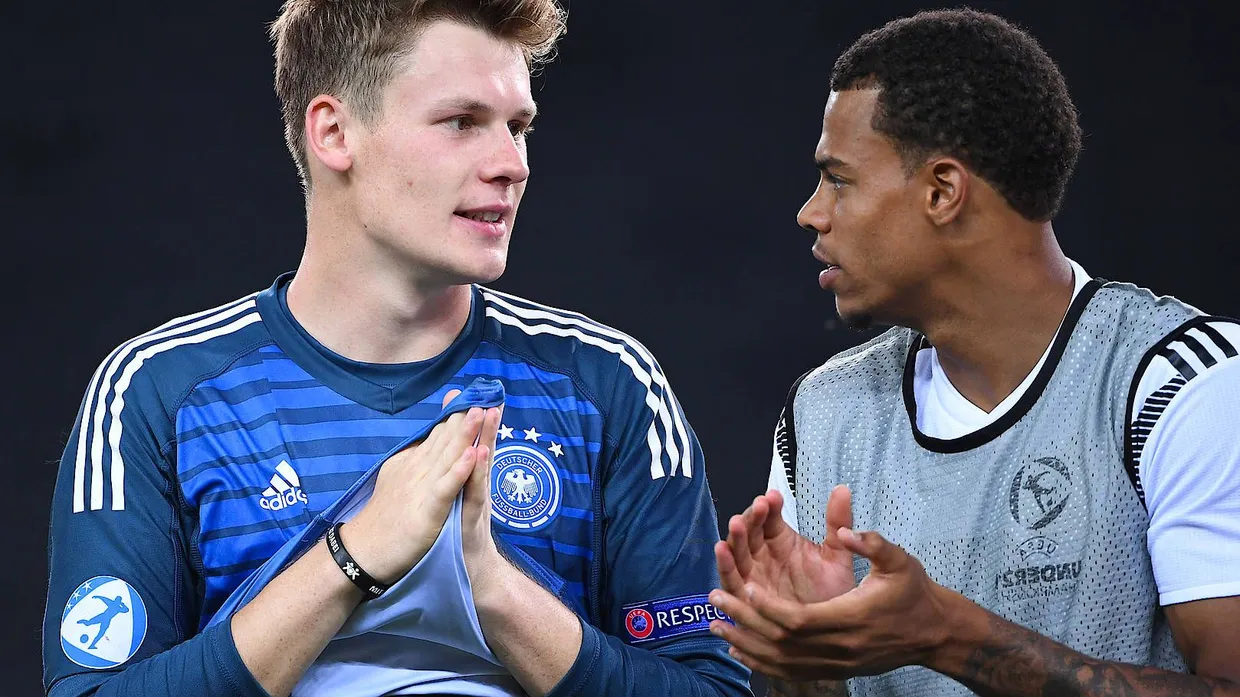 Torwart Alexander Nübel (links) kassierte bisher drei Gegentore – alle per Elfmeter.