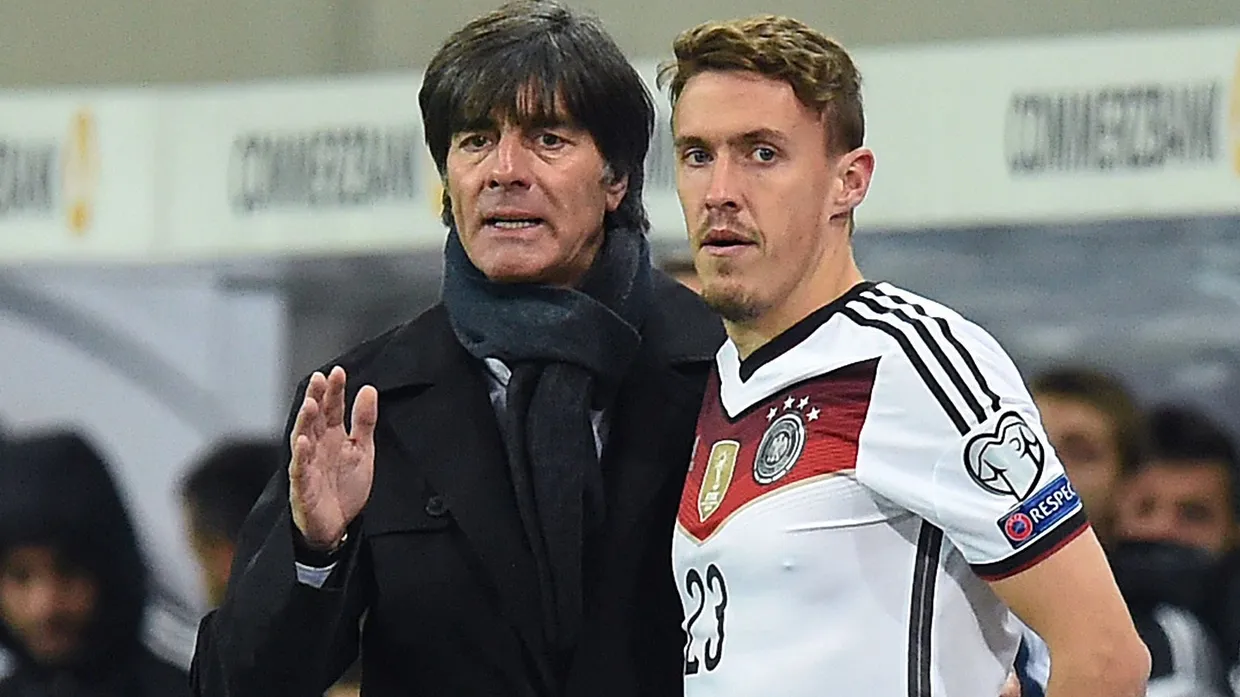 2015 eingewechselt: Max Kruse wird von Joachim Löw gegen Georgien aufs Feld geschickt.