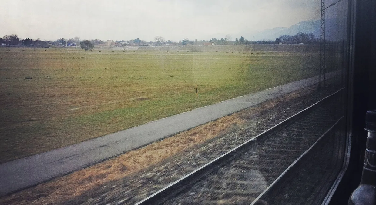 Was so vorüberrauscht: Blick auf die Landschaft der deutschen Provinz.