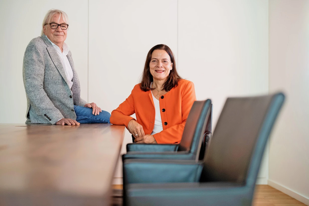 Peter Breuer, Kuratoriumsvorsitzender der Stiftung, und Katja Bär, Geschäftsführerin der Stiftung