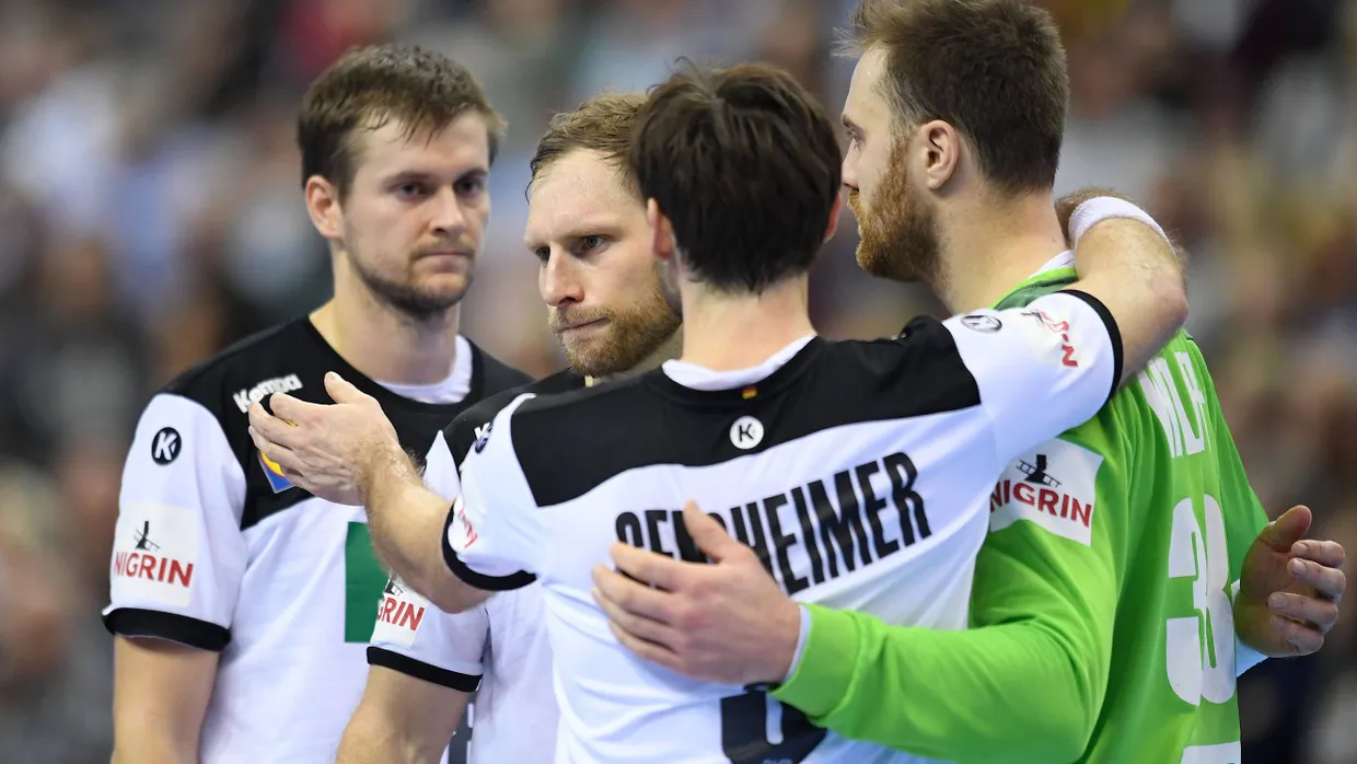 Die deutschen Spieler müssen die erste Enttäuschung der WM verkraften.