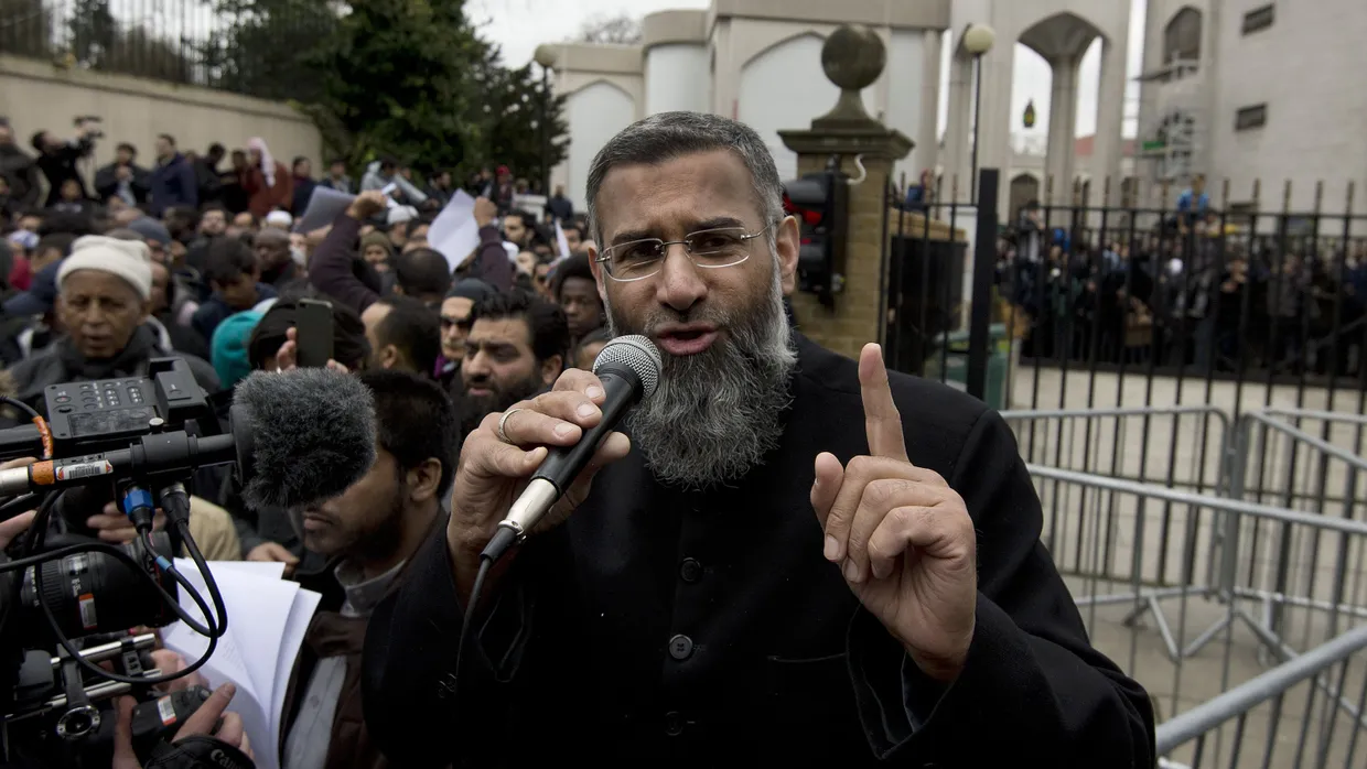 Islamistischer Prediger Anjem Choudary in London zu lebenslanger Haft ...