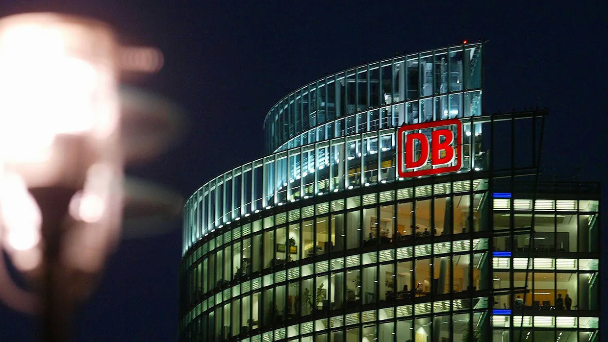 Der Bahn-Tower in Berlin