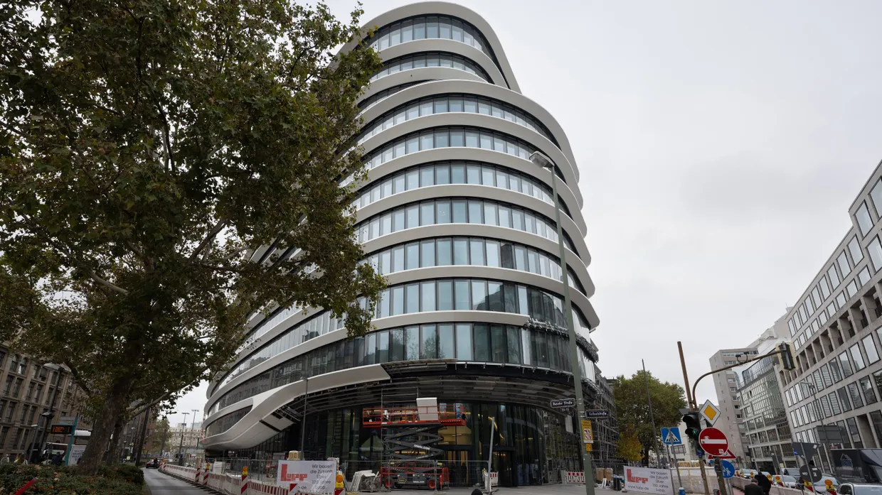 Ende 2024 bezogen: Im Bürohaus Kreisler nahe dem Frankfurter Hauptbahnhof hat Nestlé mehrere Etagen gemietet.