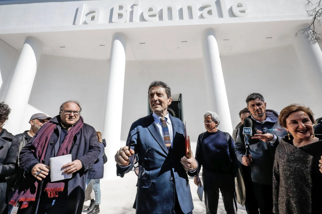 Der Biennale-Präsident Pietrangelo Buttafuoco bei der Eröffnung des ­neuen Zentralpavillons