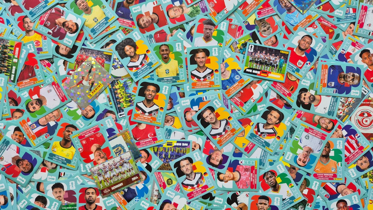 Das Objekt der Begierde: Panini-Sticker zur Weltmeisterschaft sind aktuell stark nachgefragt.