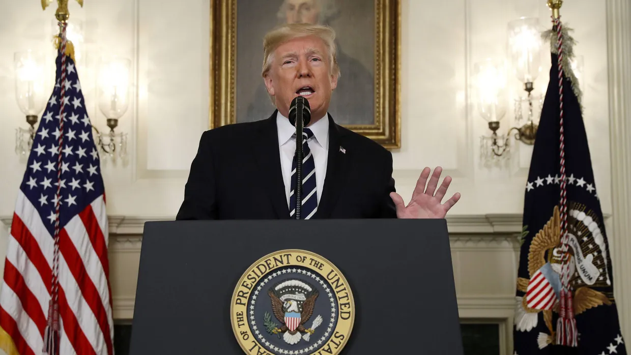Donald Trump spricht bei einer Pressekonferenz in Washington über das Massaker in Las Vegas.