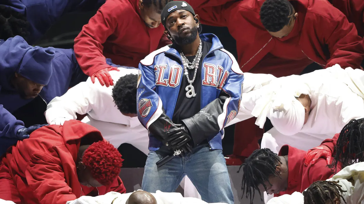 Mit Kendrick Lamar tritt zum zweiten Mal ein Rapper in der Halbzeitpause des Super Bowl auf.