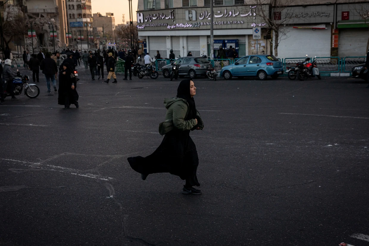 Straße in Teheran nach einem Raketeneinschlag in eine Polizeistation Anfang März