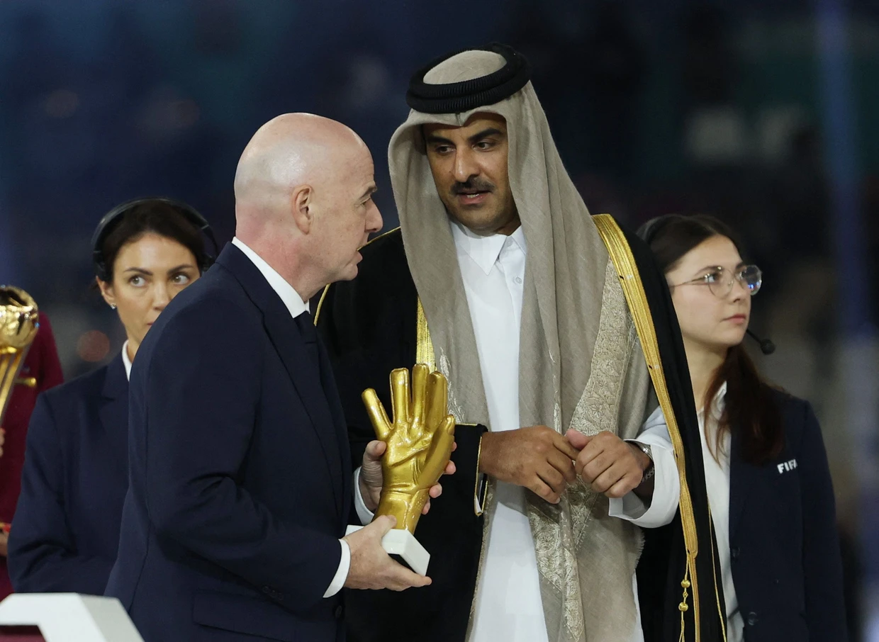 Scheich Tamim bin Hamad Al-Thani (rechts) neben Fifa-Chef Gianni Infantino