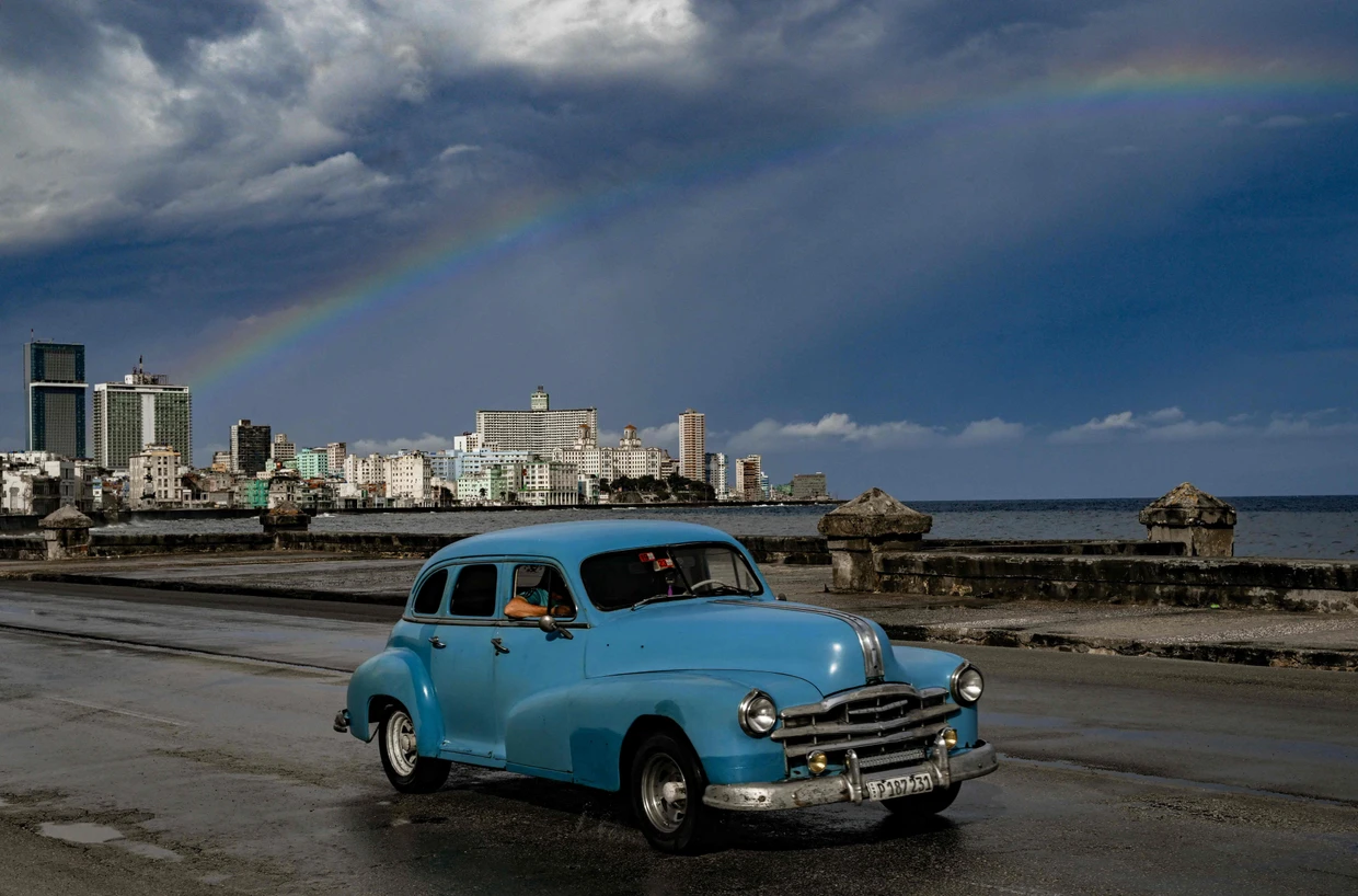 Die Allgegenwart amerikanischer Oldtimer – hier in Havanna im März – zeigt den Einfluss, den die USA auf die Insel hatten.