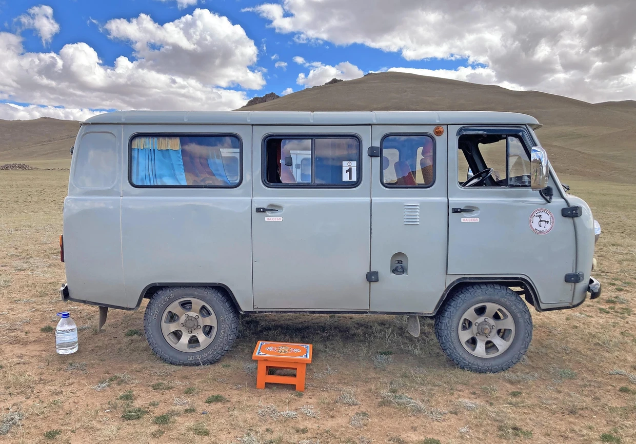 Steppenwolf: Ein russischer UAZ-452 mit Allradantrieb.