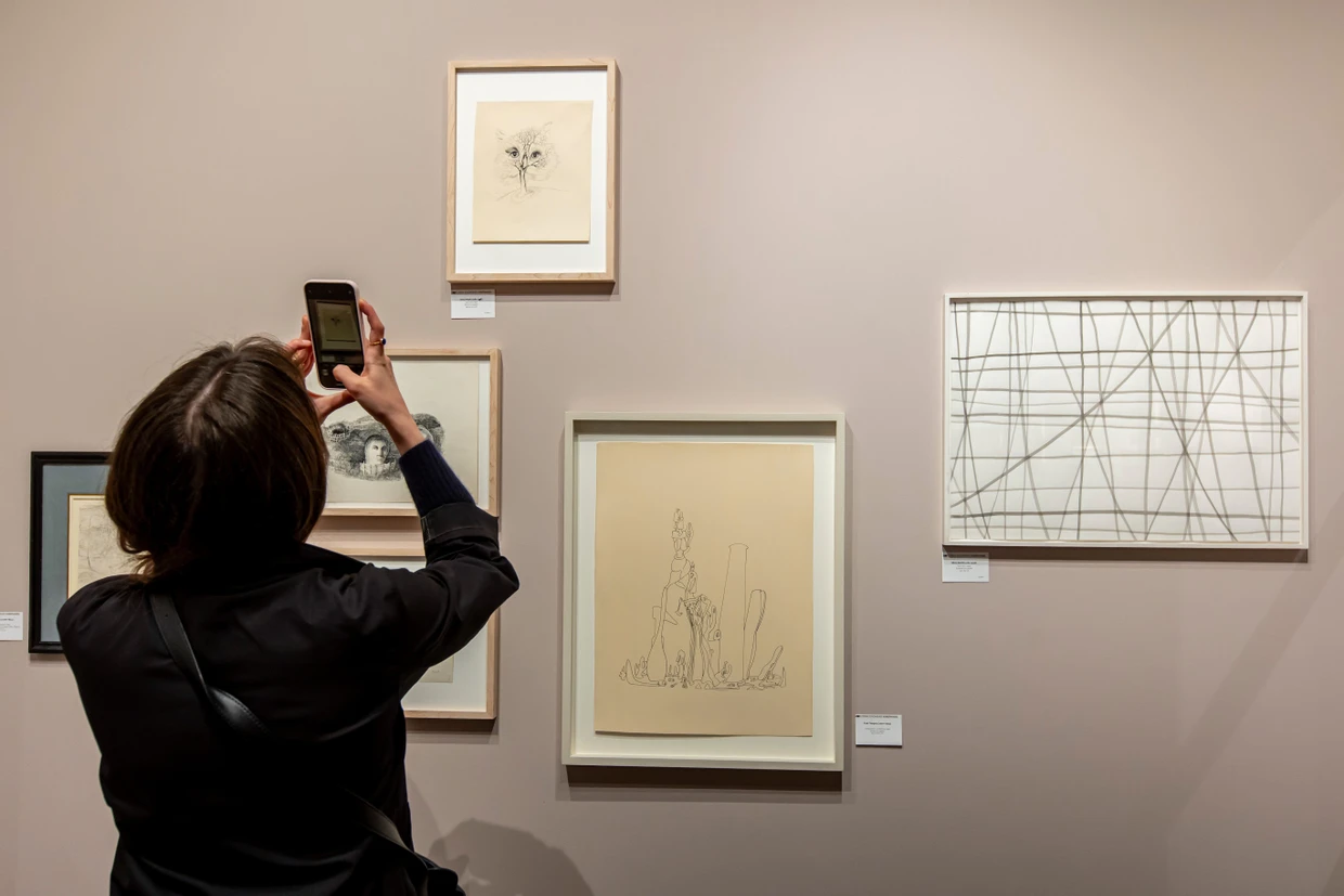 Am Stand von Florian Sundheimer: Salon du Dessin 2025