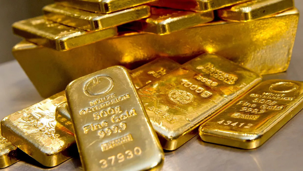 Goldbarren ins Bankschließfach packen, im heimischen Tresor deponieren oder irgendwo gut verstecken? Wertpapiere auf Gold sind eine Alternative.