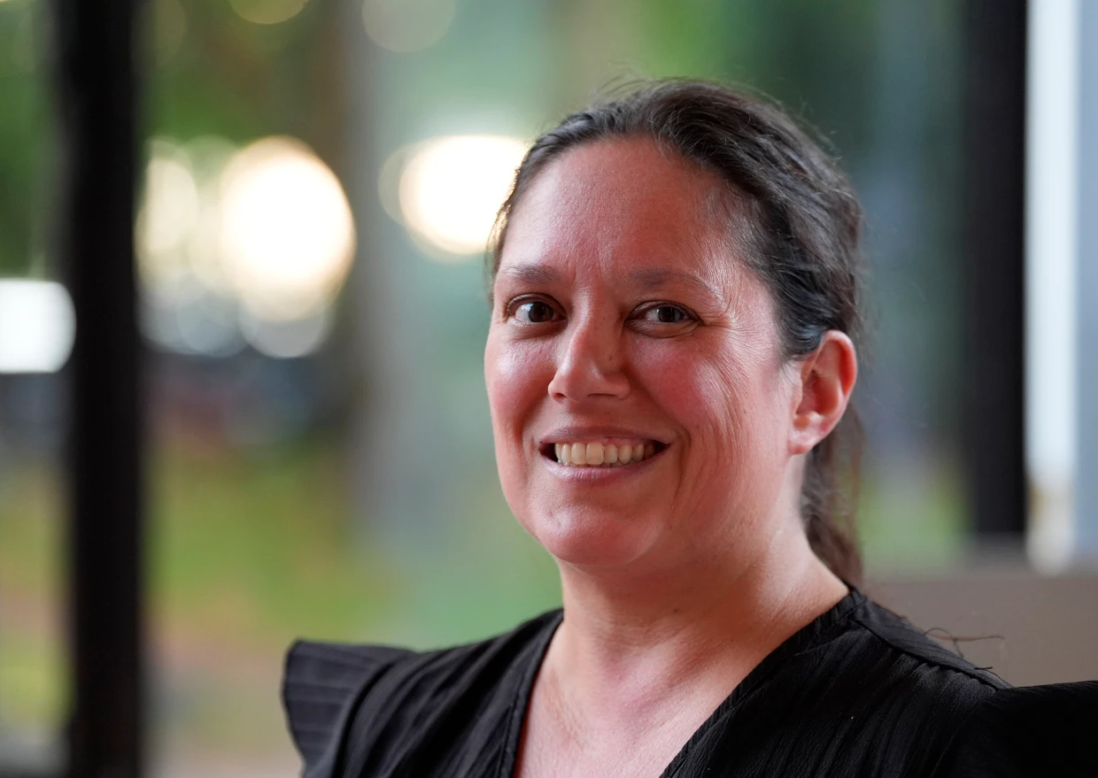 Die Schriftstellerin Jacinta Nandi