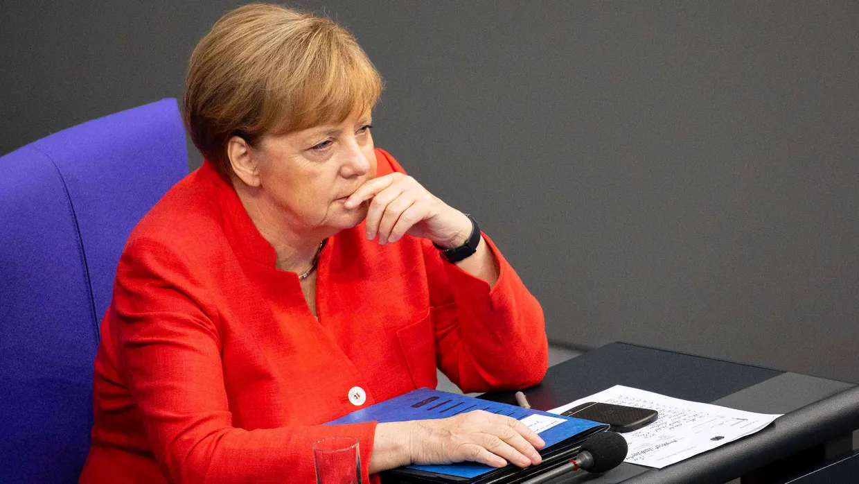 Bundeskanzlerin Angela Merkel während der Haushaltsdebatte am Mittwoch im Plenarsaal des Bundestags