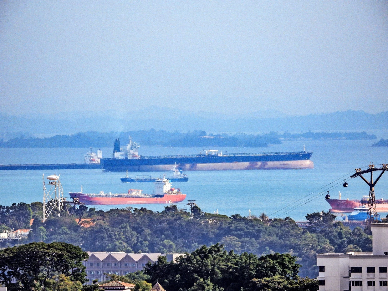 Vor der Küste Singapurs: Der iranische Tanker Hedy