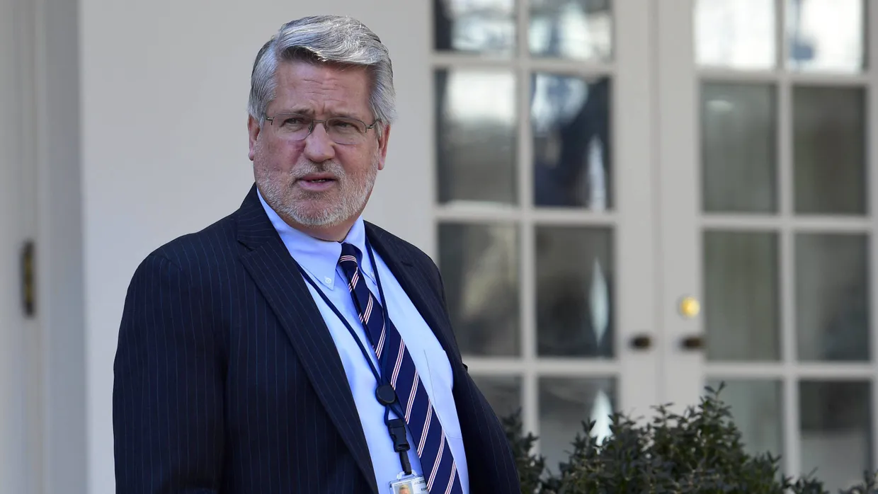 Bill Shine vor dem Weißen Haus in Washington