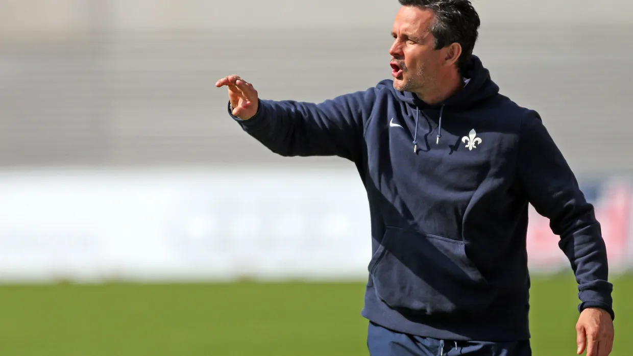 Darmstädter Taktgeber: „Lilien“-Trainer Dirk Schuster.
