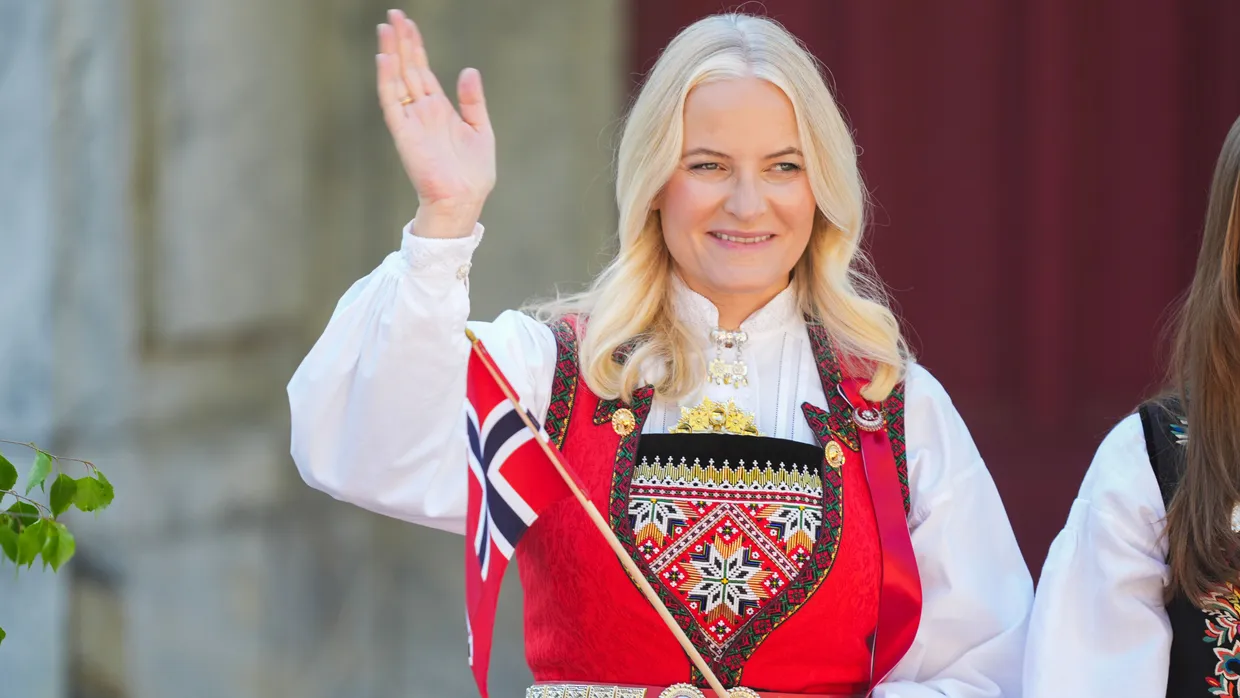 Kronprinzessin Mette-Marit während der Feierlichkeiten zum Nationalfeiertag im Mai 2024 in Asker (Archivbild)