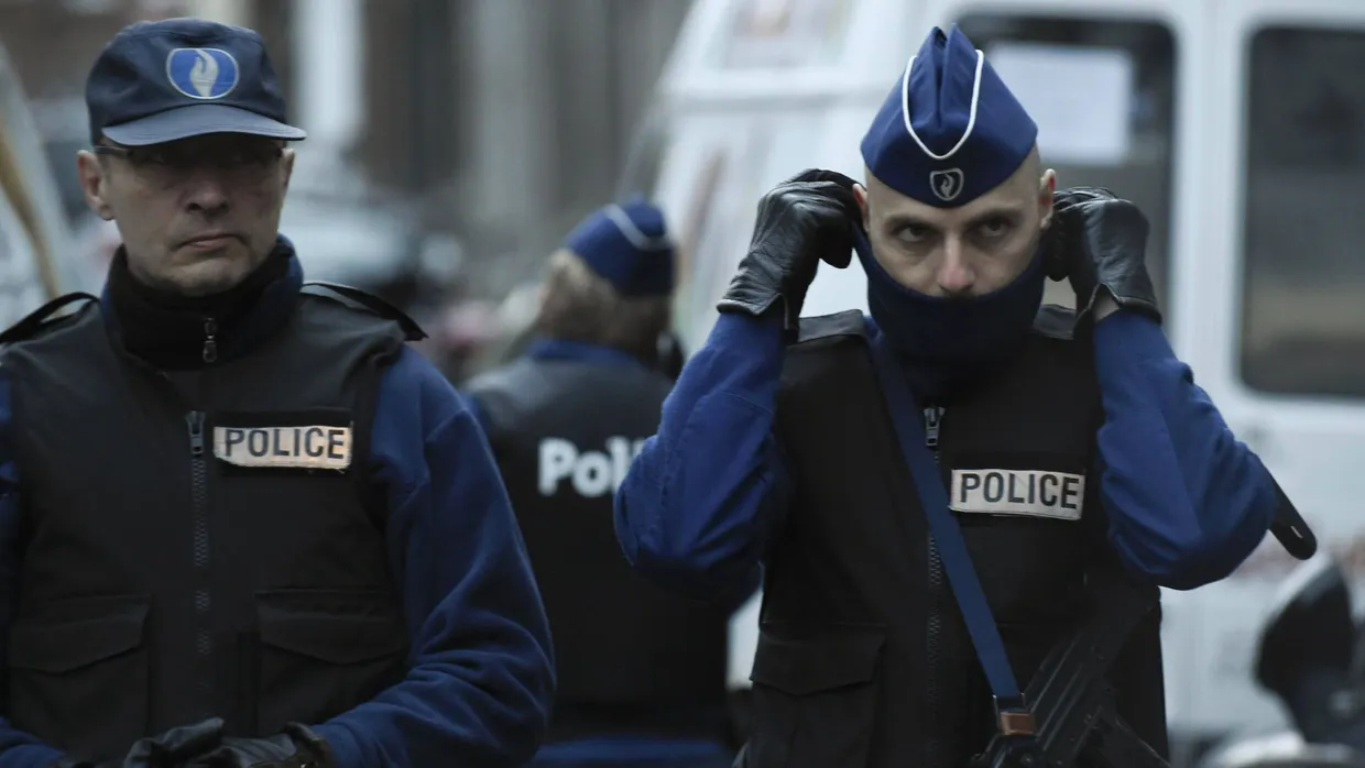 Zwei belgische Polizisten am Freitag in Verviers