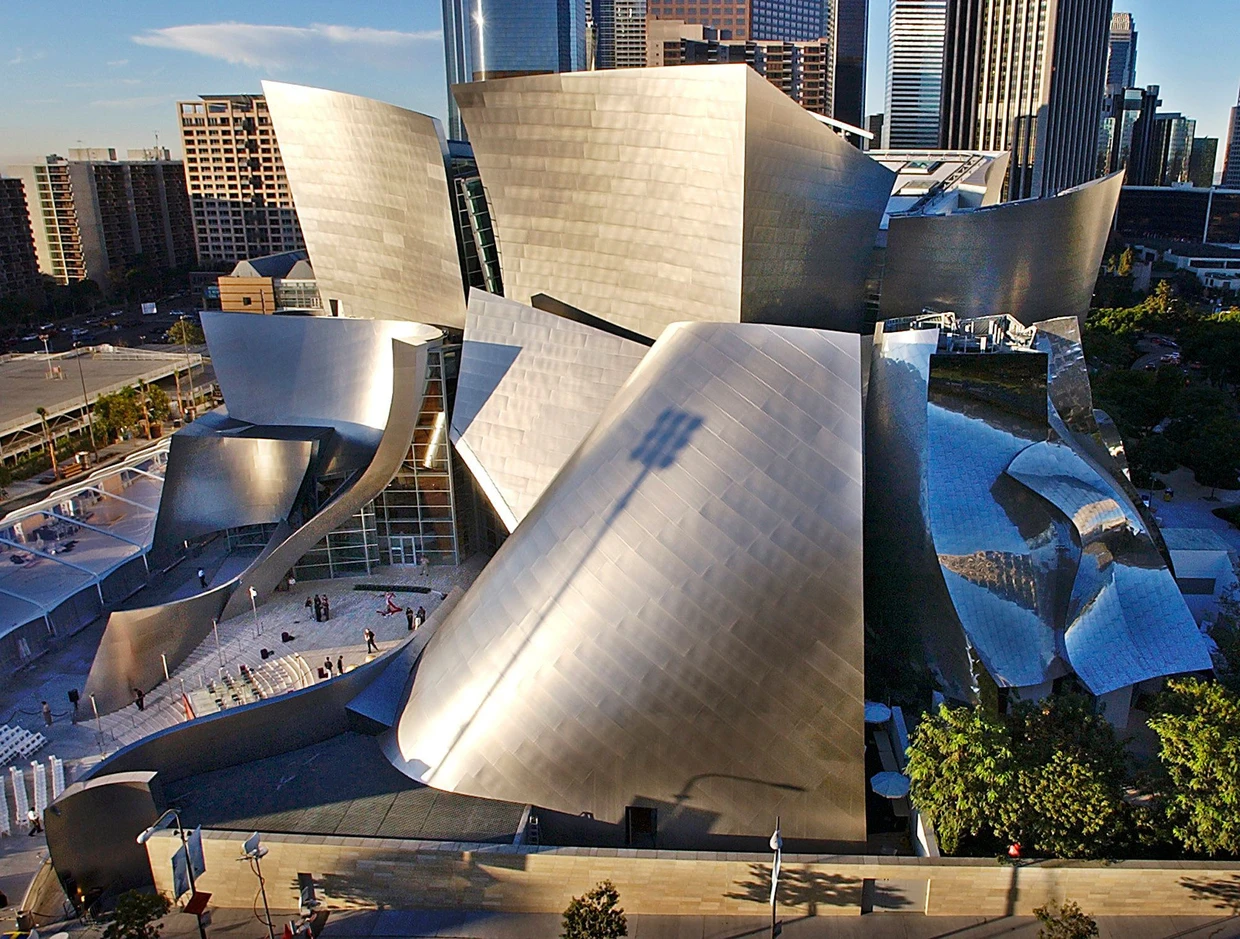 Die Walt Disney Concert Hall von Frank O. Gehry in Los Angeles
