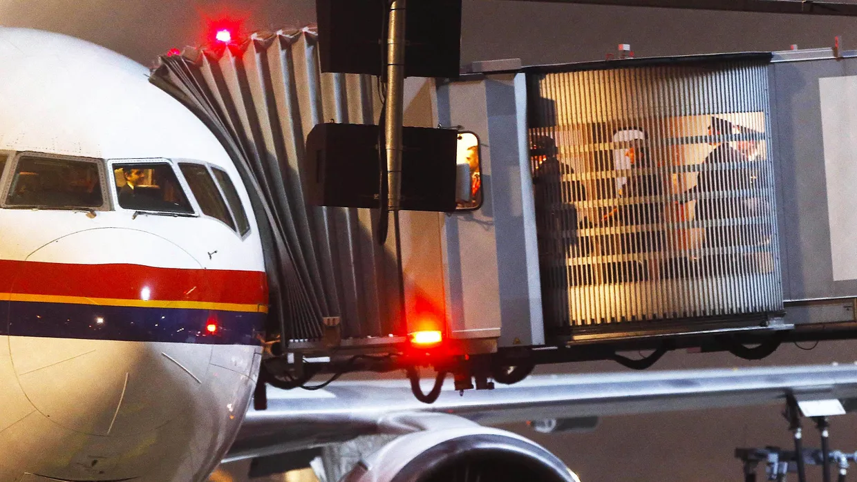 „Sicher und planmäßig““: 34 abgelehnte Asylbewerber wurden am Mittwochabend vom Frankfurter Flughafen aus nach Afghanistan zurückgebracht.