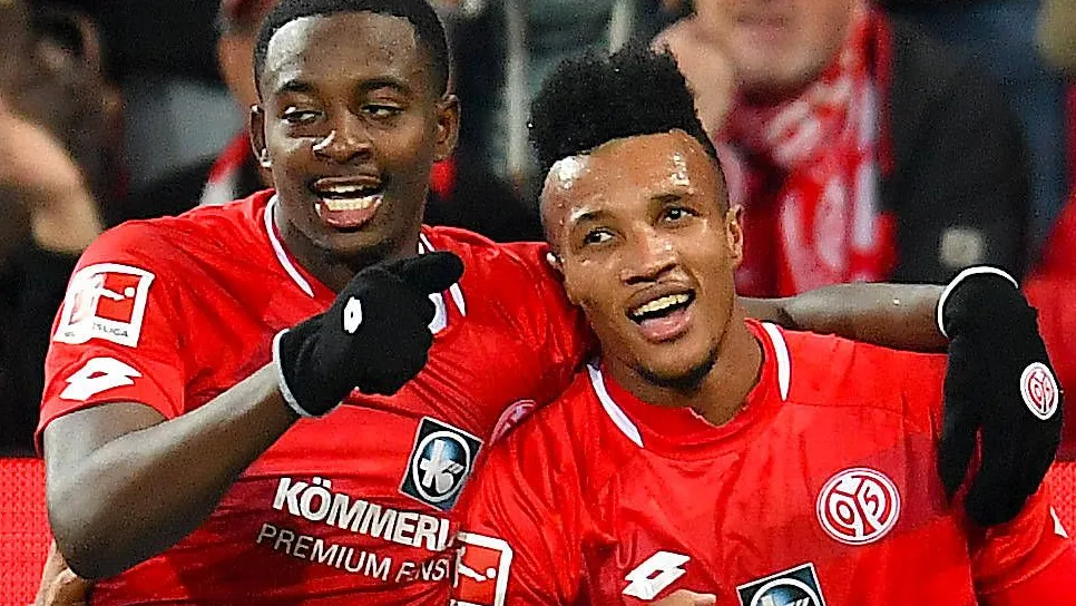 Freude in Rot: Mainz wie es trifft und lacht.