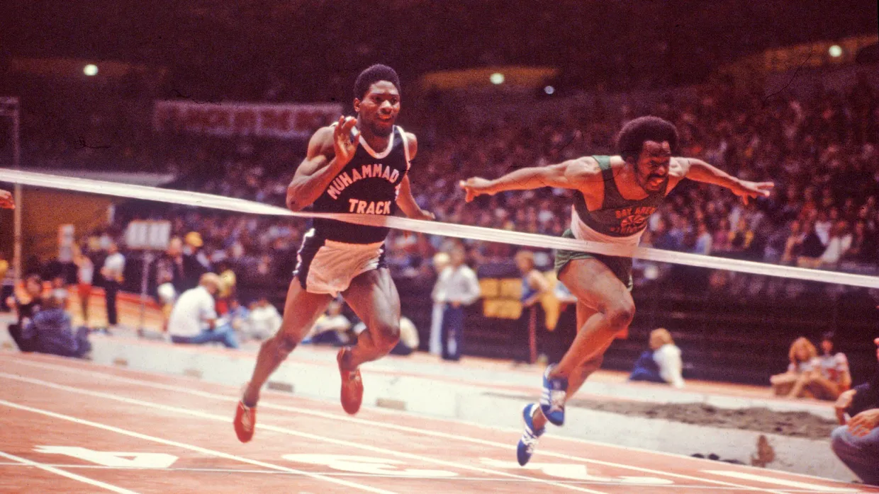 Houston McTear im Trikot des Muhammad Ali Track Club 1982 in Los Angeles.