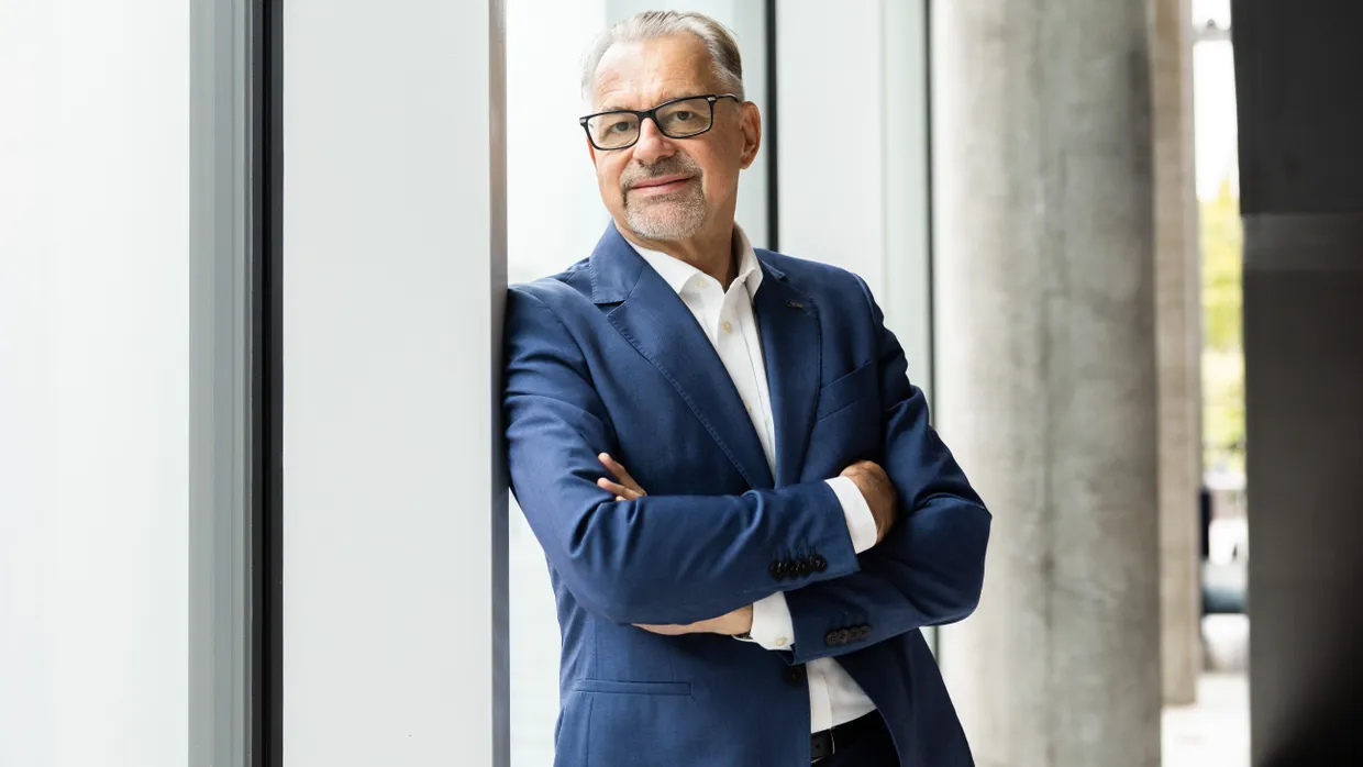 Er bringt Europa ins Weltall: Josef Aschbacher führt die ESA.