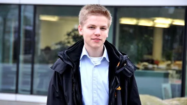 Lukas Reuter hat sich schon in der Schule für Informatik interessiert – ausschließlich zu programmieren, wäre ihm aber zu einseitig.