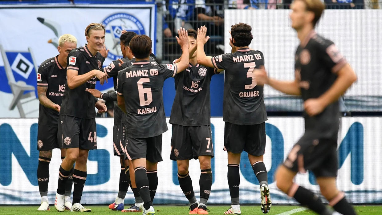 Noch ein Treffer: Beim 5:0 in Hamburg trafen Tietz, Becker und Königsdörffer.
