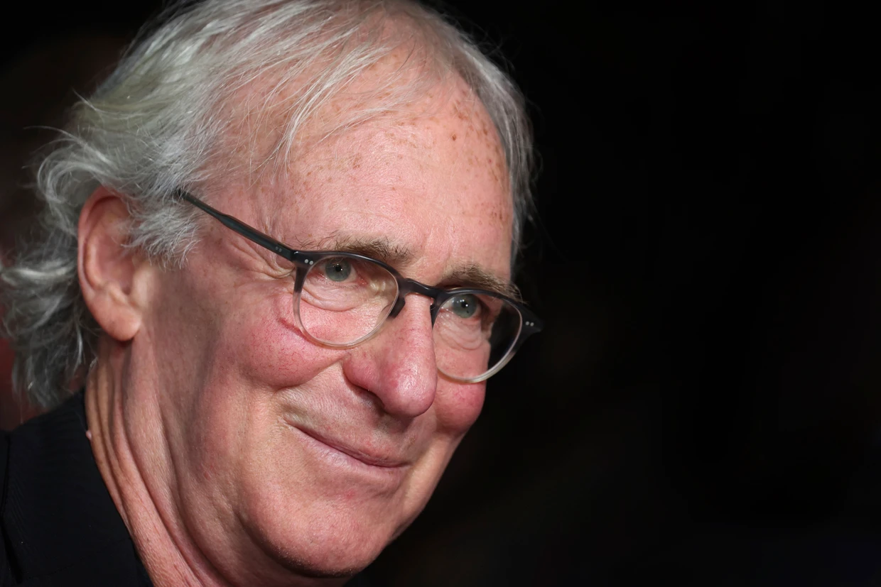 August Zirner bei der Premiere des Films „Ein ganzes Leben“ von Hans Steinbichler (2023)