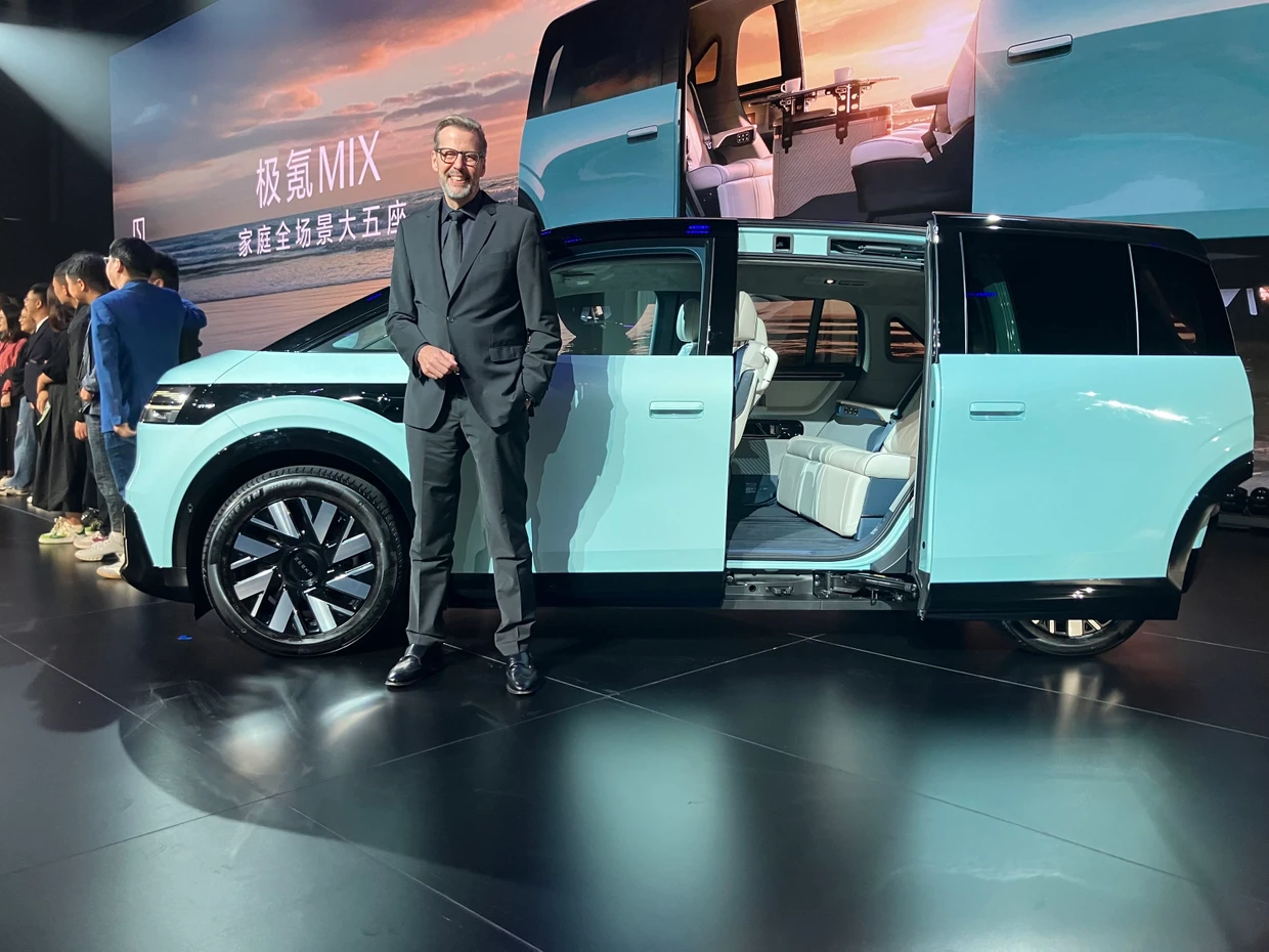 Stefan Sielaff am 23. Oktober bei der Vorstellung des Zeekr Mix in Hangzhou Foto: Gustav Theile