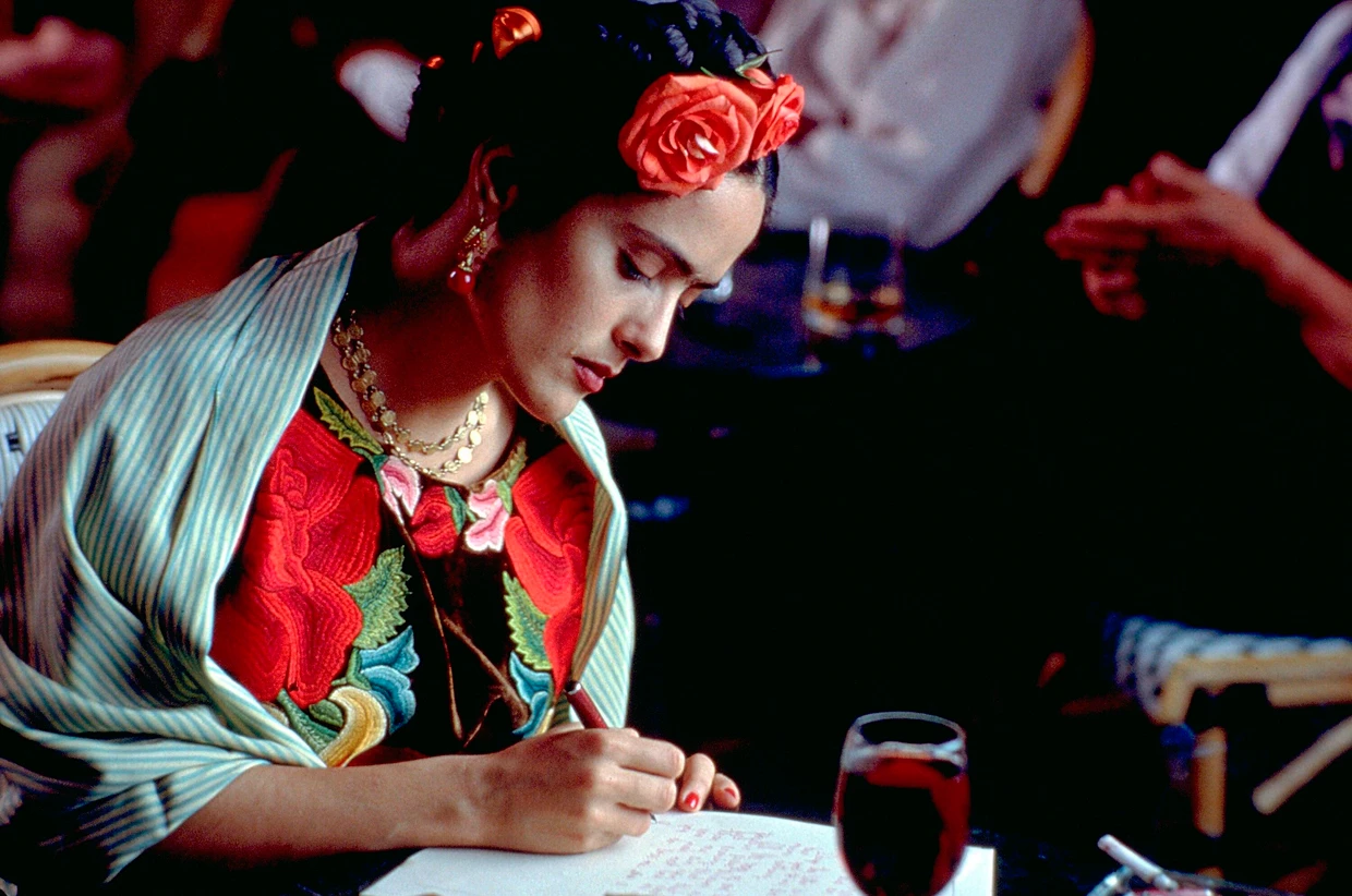 Ein bisschen Frida, ein bisschen Sonne: Salma Hayek sorgte als Frida Kahlo im Hollywoodfilm „Frida“&nbsp; für einen Popularitätsschub