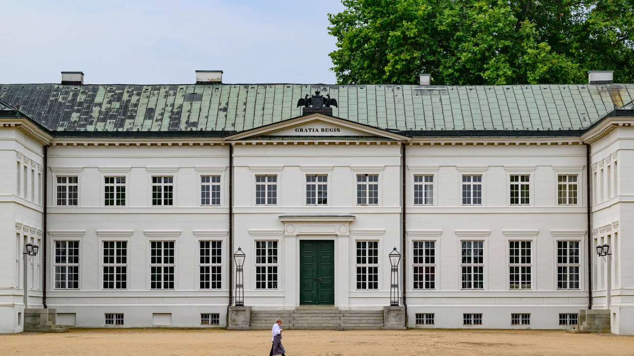 Das Schloss Neuhardenberg liegt östlich von Berlin in Brandenburg.