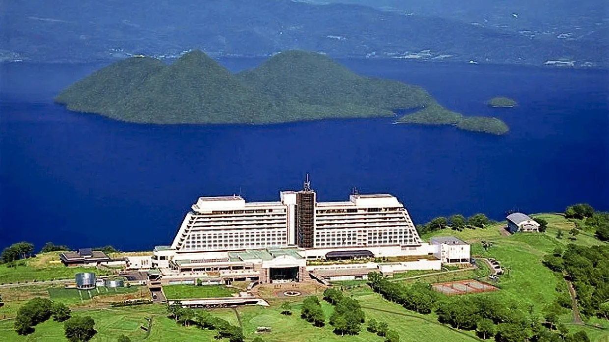 Die verschwundene Insel lag vor der nördlichsten Insel Hokkaido, hier zu sehen ist das Windsor Hotel in Toyako auf Hokkaido (Archivbild).