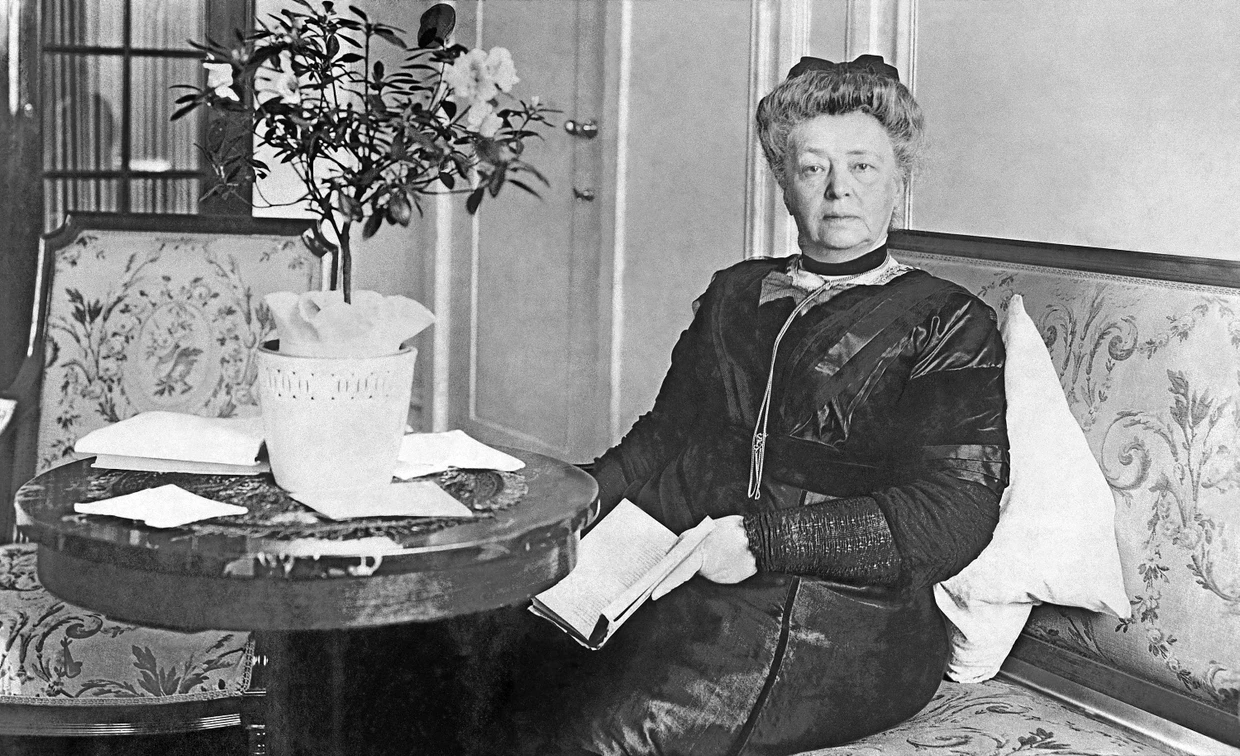 Bertha von Suttner zeigte als eine der Ersten soziale Konsequenzen des Krieges.