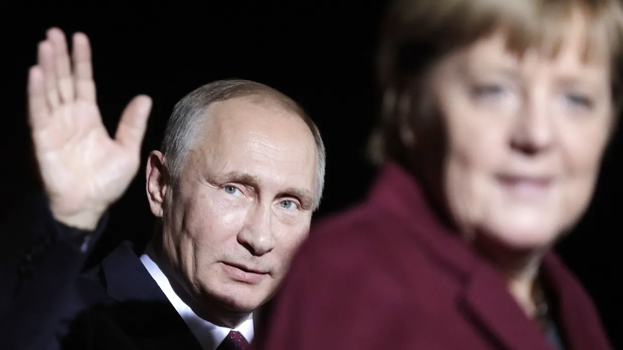 Putin und Merkel 2016