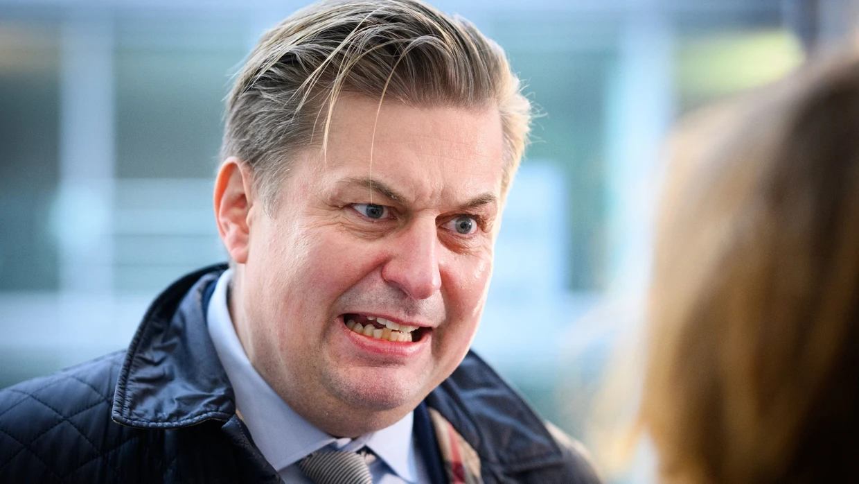 Ex-Mitarbeiter von AfD-Mann Krah wegen Spionage angeklagt | FAZ