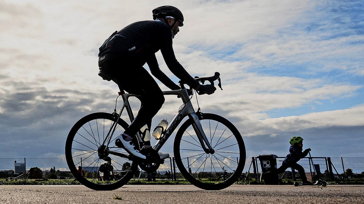 Rennrad: Was treibt so viele Menschen aufs Rad? | FAZ