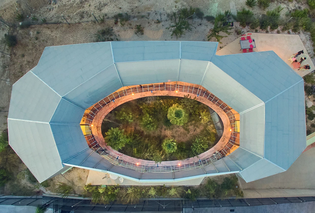 Das „Rambla Climate House“ im spanischen Murcia bewässert seine Umgebung