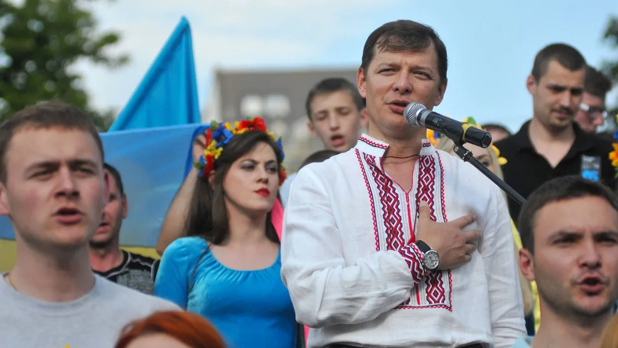 Alles, nur kein Oligarch: Ljaschko mit Anhängern in Lemberg