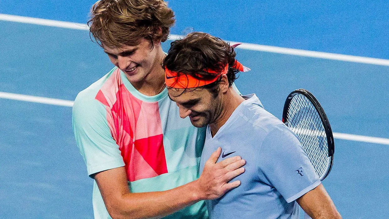 Gegner auf Augenhöhe: Alexander Zverev (links) und Roger Federer