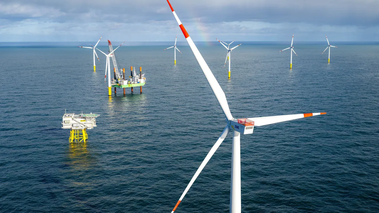 Windräder im Offshore-Windpark Riffgat, rund 15 Kilometer nördlich der Insel Borkum