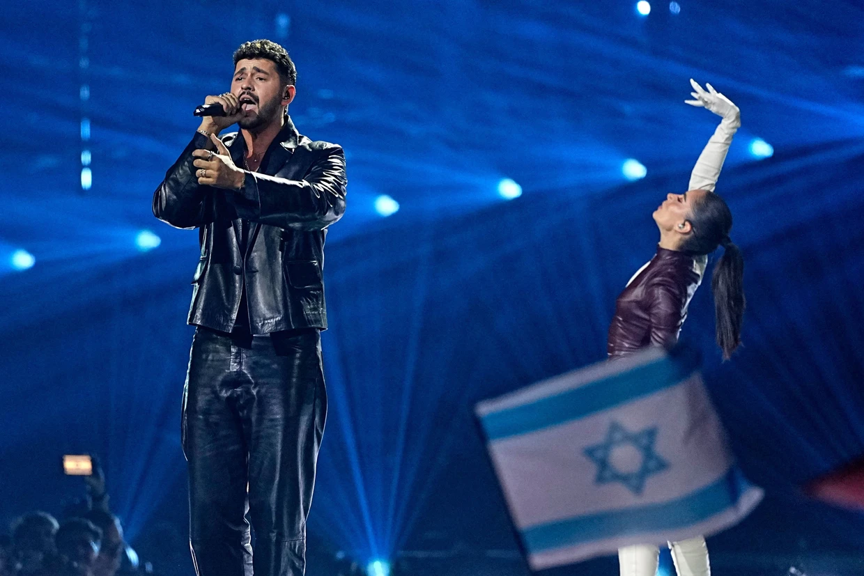 Wieder ein zweiter Platz für Israel: Noam Bettan singt im Finale sein Lied „Michelle“.