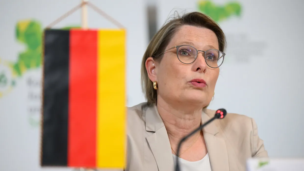 Mit einem neuen Gesetz will Bundesjustizministerin Stefanie Hubig (SPD) gegen sogenannte Einschüchterungsklagen vorgehen