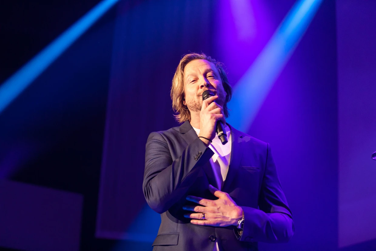 Kein Spagat mehr am Abend: Samu Haber