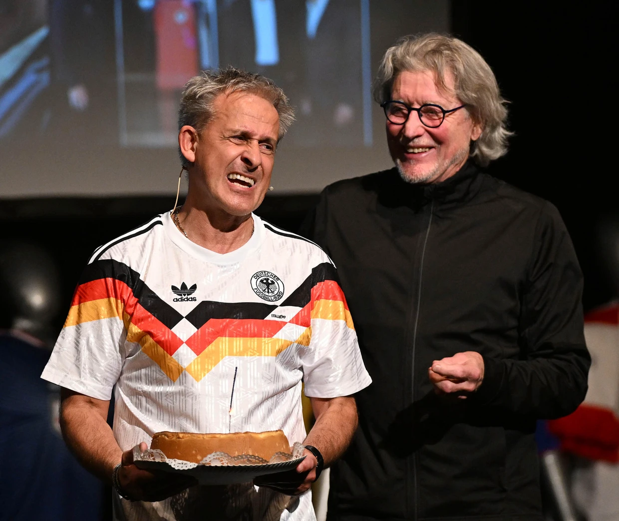 Schoko-Lakritz-Torte zum Geburtstag: Litti und Toni Schumacher in Köln